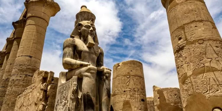 Une statue de 4 000 ans révèle un détail inédit 2 - Le Progrès Egyptien Une statue de 4 000 ans révèle un détail inédit 1 - Le Progrès Egyptien