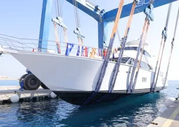 Lancement du premier yacht touristique fabriqué localement