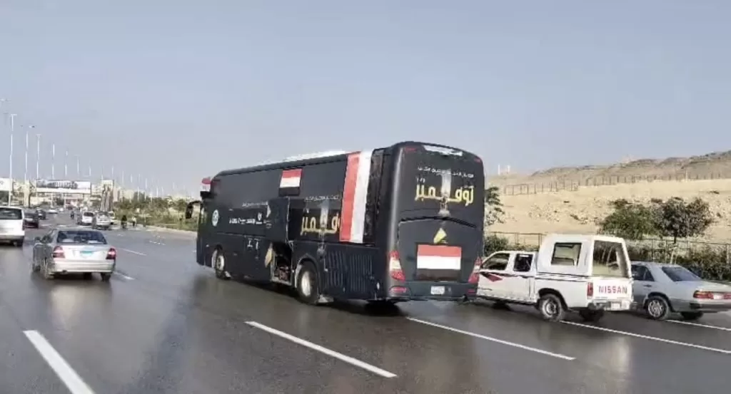 Des bus aux couleurs de la fierté égyptienne sillonnent Guizeh pour célébrer l'ouverture du Grand Musée 10 - Le Progrès Egyptien Des bus aux couleurs de la fierté égyptienne sillonnent Guizeh pour célébrer l'ouverture du Grand Musée 9 - Le Progrès Egyptien