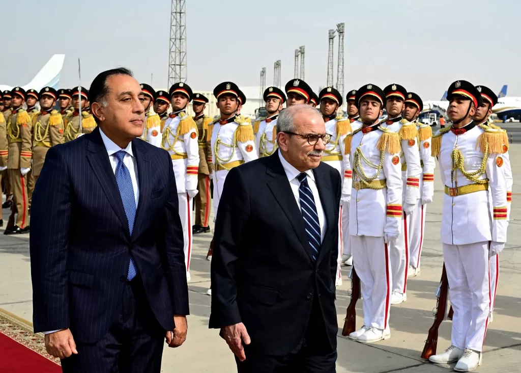 Le Premier ministre accueille son homologue libanais à l’aéroport du Caire 4 - Le Progrès Egyptien Le Premier ministre accueille son homologue libanais à l’aéroport du Caire 3 - Le Progrès Egyptien