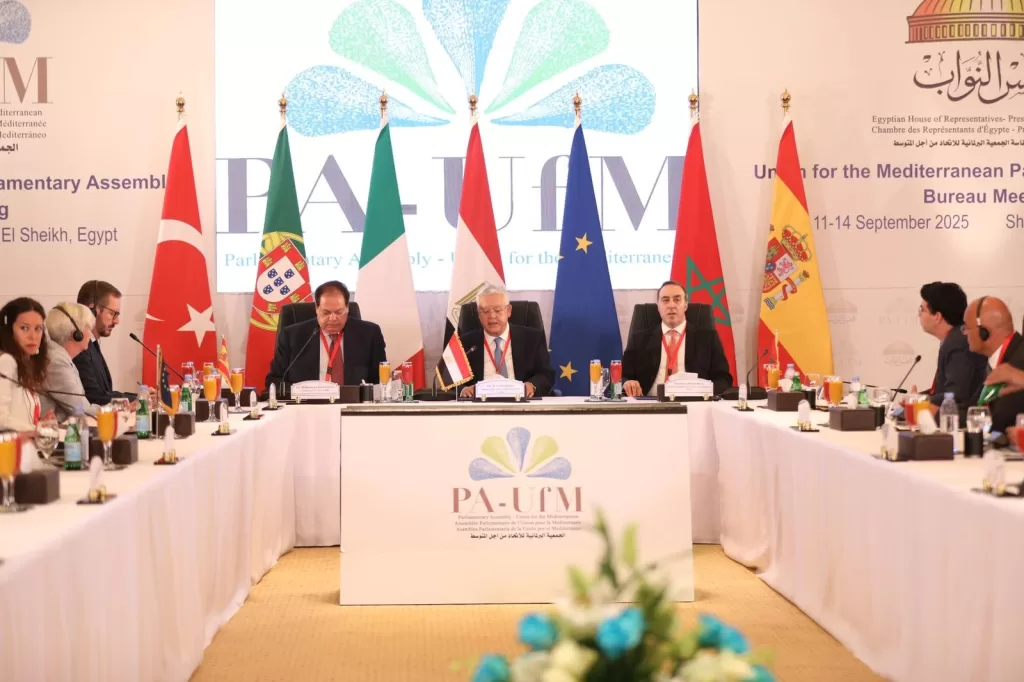 L’Égypte accueille le plus grand Forum économique de l’Assemblée parlementaire de la Méditerranée, présidé par Mohamed Abou El-Enein 3 - Le Progrès Egyptien