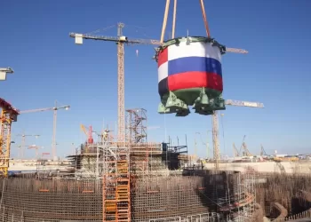 Al-Sissi et Poutine assisteront via visioconférence à l’installation de la cuve du réacteur de la première unité nucléaire d’Al Dabaa
