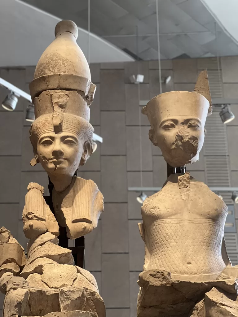 Les trésors révélés : Lorsque  l’histoire se sculpte et s’écrit 14 - Le Progrès Egyptien Les trésors révélés : Lorsque  l’histoire se sculpte et s’écrit 13 - Le Progrès Egyptien