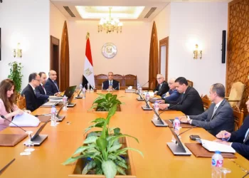 Abdel Aati supervise la numérisation des documents historiques