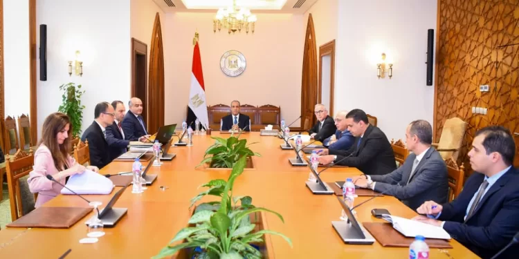 Abdel Aati supervise la numérisation des documents historiques 2 - Le Progrès Egyptien Abdel Aati supervise la numérisation des documents historiques 1 - Le Progrès Egyptien