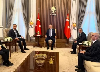 Le ministre des Affaires étrangères rencontre le président turc