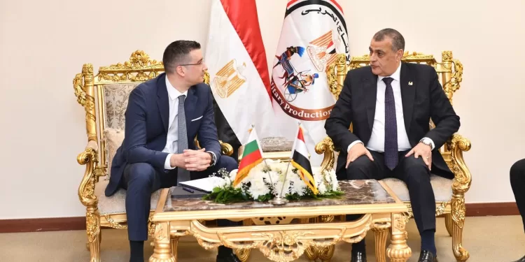 EDEX 2025 : Le ministre de la Production militaire reçoit le ministre bulgare de l’Économie et de l’Industrie 2 - Le Progrès Egyptien EDEX 2025 : Le ministre de la Production militaire reçoit le ministre bulgare de l’Économie et de l’Industrie 1 - Le Progrès Egyptien