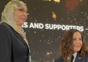 Le Forum mondial des aéroports décerne à la commandante Névine Darwich le Prix de l’Entrepreneuriat