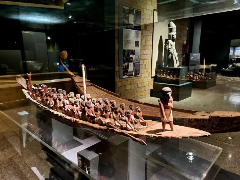 Le Musée de Louxor célèbre son jubilé d’or : 50 pièces en 50 jours » 4 - Le Progrès Egyptien Le Musée de Louxor célèbre son jubilé d’or : 50 pièces en 50 jours » 3 - Le Progrès Egyptien