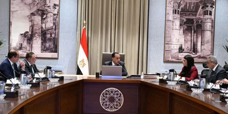 Madbouli préside une réunion ministérielle sur la gestion de la dette extérieure 2 - Le Progrès Egyptien Madbouli préside une réunion ministérielle sur la gestion de la dette extérieure 1 - Le Progrès Egyptien
