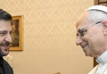 Ukraine: Zelensky rencontre le pape et prépare ses propositions