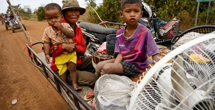 Thaïlande-Cambodge: les combats frontaliers poussent un demi-million de personnes à évacuer 2 - Le Progrès Egyptien Thaïlande-Cambodge: les combats frontaliers poussent un demi-million de personnes à évacuer 1 - Le Progrès Egyptien