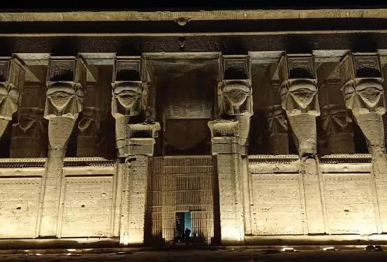 Dendéra: La technologie du ciel 2 - Le Progrès Egyptien Dendéra: La technologie du ciel 1 - Le Progrès Egyptien