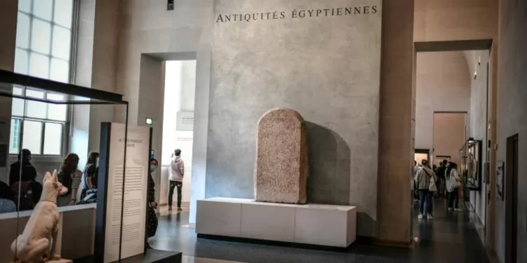 La bibliothèque des Antiquités égyptiennes au Louvre touchée... Le cri d'alarme lancé 1 - Le Progrès Egyptien