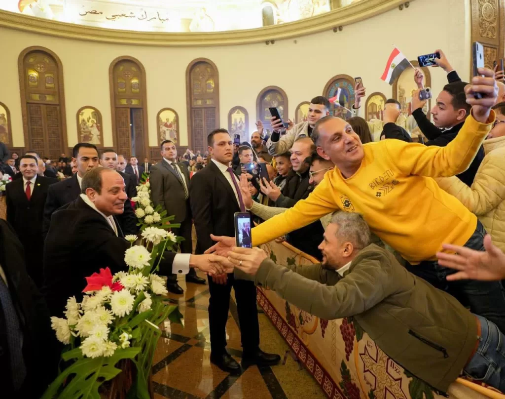 Al-Sissi présente ses vœux de Noël à la cathédrale de la Nativité du Christ (Photos) 13 - Le Progrès Egyptien