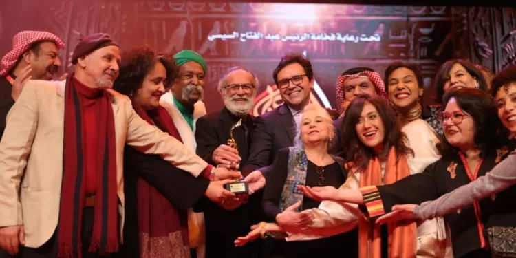 Cérémonie de clôture du Festival de théâtre arabe 2 - Le Progrès Egyptien Cérémonie de clôture du Festival de théâtre arabe 1 - Le Progrès Egyptien