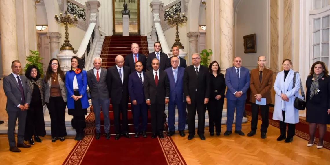 Le ministre des Affaires étrangères rencontre la Commission nationale du Mécanisme africain d’évaluation par les pairs 2 - Le Progrès Egyptien Le ministre des Affaires étrangères rencontre la Commission nationale du Mécanisme africain d’évaluation par les pairs 1 - Le Progrès Egyptien