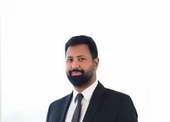 Ahmed Choucri élu président de la commission des habitants au Conseil des sages de la ville des Jardins d’Octobre