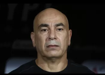 L’index et la majeure de Hossam Hassan !