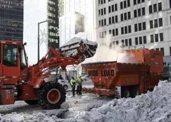 Après la tempête à New York, des “jacuzzi” géants pour faire fondre la neige