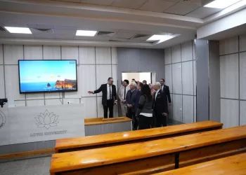 Le ministre de l’Enseignement supérieur inspecte l’Université Lotus à Minya