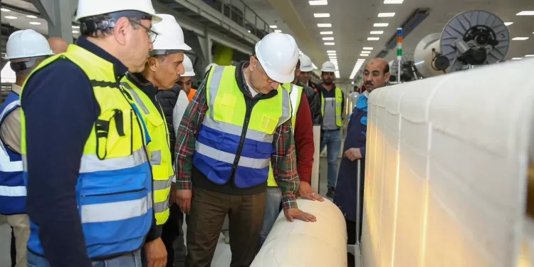 Préparatifs pour la 2ème phase du Projet national de développement de l'industrie du filage et du tissage 1 - Le Progrès Egyptien