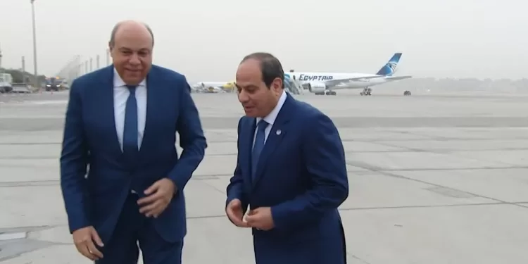 Le président inspecte le récent avion de la flotte d’EgyptAir, de type Airbus A350 1 - Le Progrès Egyptien
