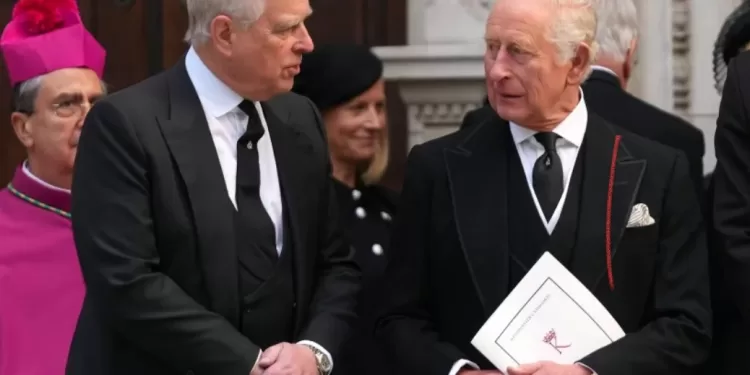 Frères ennemis: Comment Charles III a fini par lâcher Andrew 2 - Le Progrès Egyptien Frères ennemis: Comment Charles III a fini par lâcher Andrew 1 - Le Progrès Egyptien