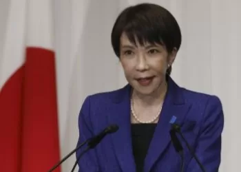 Japon: Takaichi reconduite Première ministre après son triomphe électoral