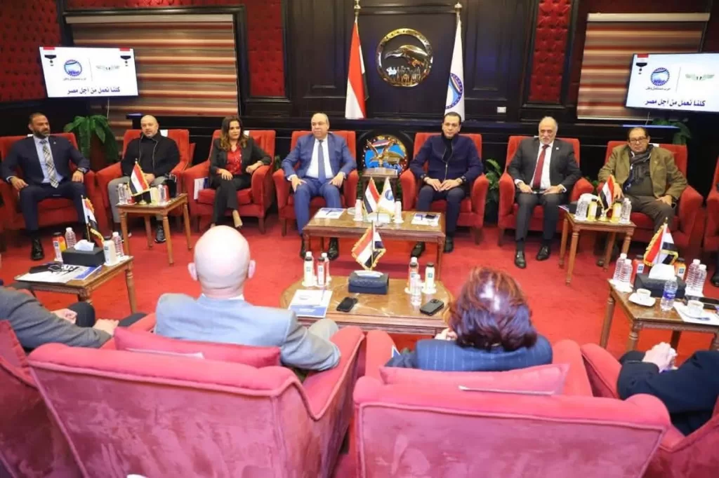 Devant les dirigeants du parti Mostaqbal Watan, Al-Hefni: Les projets de développement achevés dans leur délais et au plus haut standard 7 - Le Progrès Egyptien