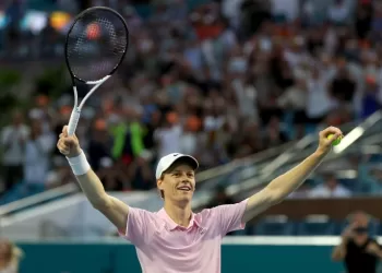 Miami: Sinner implacable, réussit le doublé après Indian Wells contre Lehecka 4 - Le Progrès Egyptien Miami: Sinner implacable, réussit le doublé après Indian Wells contre Lehecka