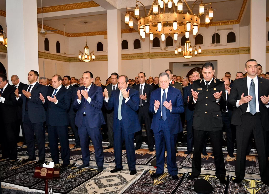 Le président Al-Sissi participe à l’iftar de l’Académie de police 4 - Le Progrès Egyptien Le président Al-Sissi participe à l’iftar de l’Académie de police 3 - Le Progrès Egyptien