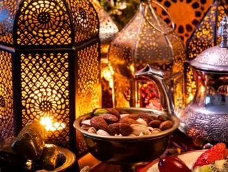 Table garnie à l’iftar