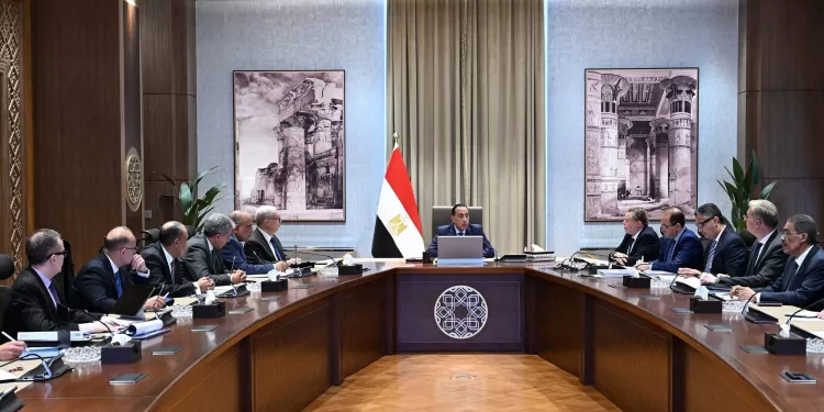 Madbouli réunit une cellule de crise face à l’escalade régionale 2 - Le Progrès Egyptien Madbouli réunit une cellule de crise face à l’escalade régionale 1 - Le Progrès Egyptien