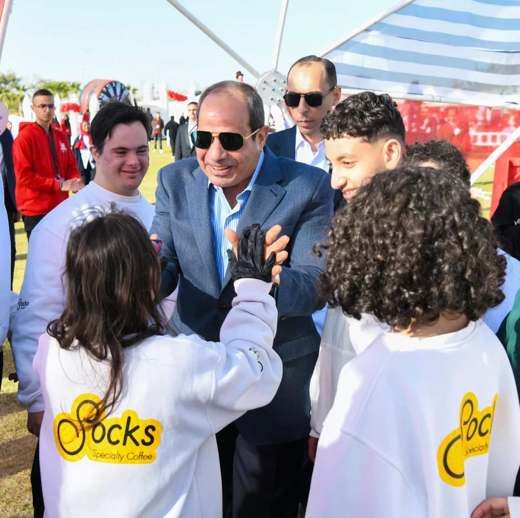 Al-Sissi accomplit la prière de l’Aïd al-Fitr et inaugure le monorail de la Nouvelle Capitale administrative 9 - Le Progrès Egyptien