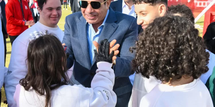 Al-Sissi accomplit la prière de l’Aïd al-Fitr et inaugure le monorail de la Nouvelle Capitale administrative 1 - Le Progrès Egyptien