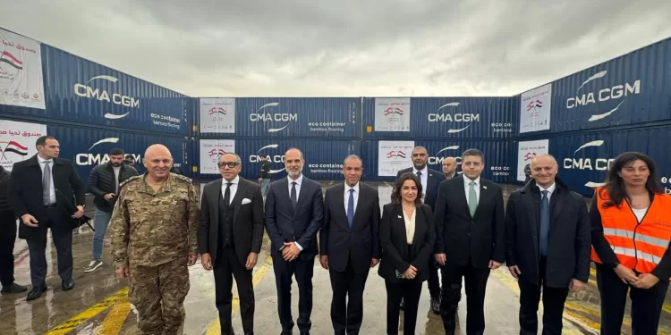 Le ministre des A.E. remet 1 000 tonnes d'aide humanitaire au Liban 2 - Le Progrès Egyptien Le ministre des A.E. remet 1 000 tonnes d'aide humanitaire au Liban 1 - Le Progrès Egyptien