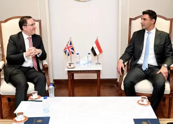 Le ministre de l'Industrie examine avec l'ambassadeur du Royaume-Uni la coopération industrielle 3 - Le Progrès Egyptien Le ministre de l’Industrie examine avec l’ambassadeur du Royaume-Uni la coopération industrielle