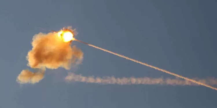 Tel-Aviv : Deux Israéliens tués par la chute d’un missile 1 - Le Progrès Egyptien