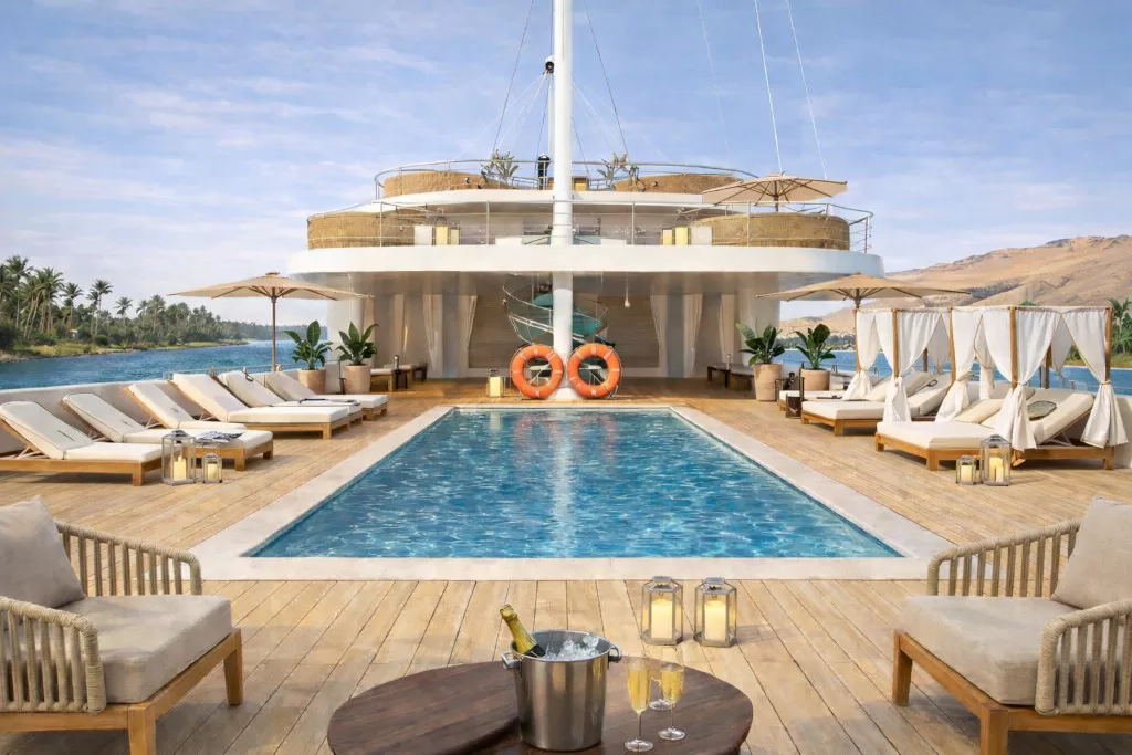 “L’Œil” du fleuve éternel : Un luxe lent sous le ciel d’Egypte 10 - Le Progrès Egyptien “L’Œil” du fleuve éternel : Un luxe lent sous le ciel d’Egypte 9 - Le Progrès Egyptien