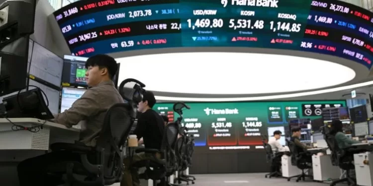 L'Iran multiplie les frappes, l'AIE veut débloquer les réserves de pétrole 1 - Le Progrès Egyptien