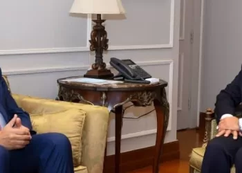 Le ministre des Affaires étrangères reçoit l’Envoyé spécial des NU pour le financement du développement