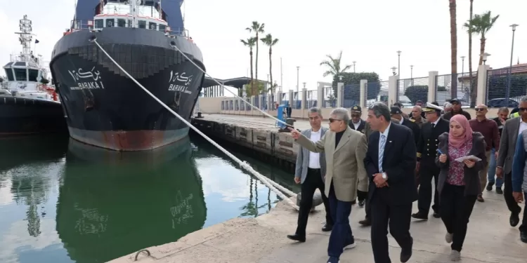 Canal de Suez : Rabie inspecte la navigation et renforce l’état de préparation des équipes 2 - Le Progrès Egyptien Canal de Suez : Rabie inspecte la navigation et renforce l’état de préparation des équipes 1 - Le Progrès Egyptien