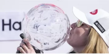 Ski: avec un sixième gros globe, Mikaela Shiffrin continue d’écrire sa légende