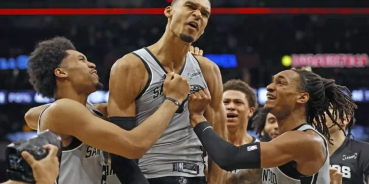 NBA: Wembanyama qualifie les Spurs pour les play-offs, James égale un record avec les Lakers 2 - Le Progrès Egyptien NBA: Wembanyama qualifie les Spurs pour les play-offs, James égale un record avec les Lakers 1 - Le Progrès Egyptien