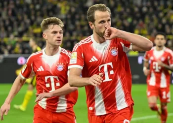 Allemagne: Le Bayern renverse Dortmund et fonce vers un 35e titre de champion