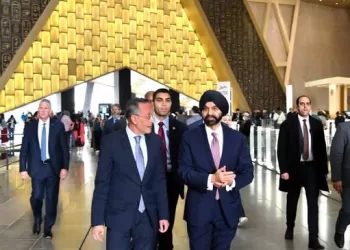 Le président du Groupe de la Banque mondiale et son épouse visitent le GME