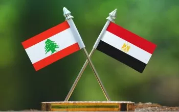 Abdel-Aati suit avec le Premier ministre libanais les retombées de l’agression israélienne