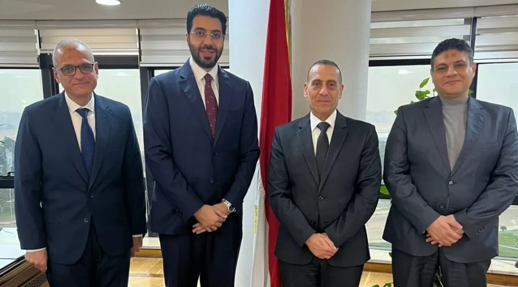 Le président de l’Autorité de l’aviation civile honore l’expert régional de l’OACI au Caire 6 - Le Progrès Egyptien Le président de l’Autorité de l’aviation civile honore l’expert régional de l’OACI au Caire 5 - Le Progrès Egyptien