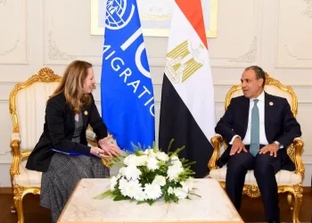 Migrations : le chef de la diplomatie égyptienne reçoit la directrice générale de l’OIM